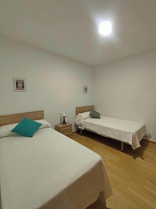 Apartamento Acerota, Con Parking Gratuito コルドバ エクステリア 写真